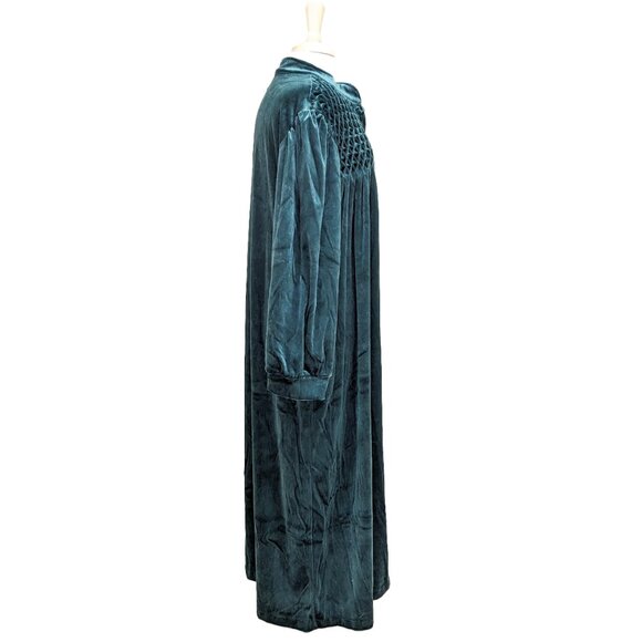 VTG Styled By Saybury Hand-Smocked Velour Half-Zip Housecoat in Forest Green - Picture 3 of 6